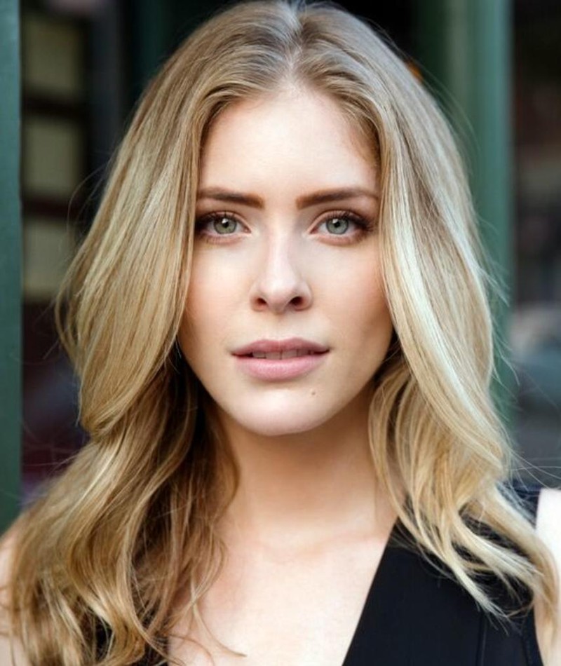 De 35-años 174 cm de altura Jordan Claire Robbins en 2025 foto