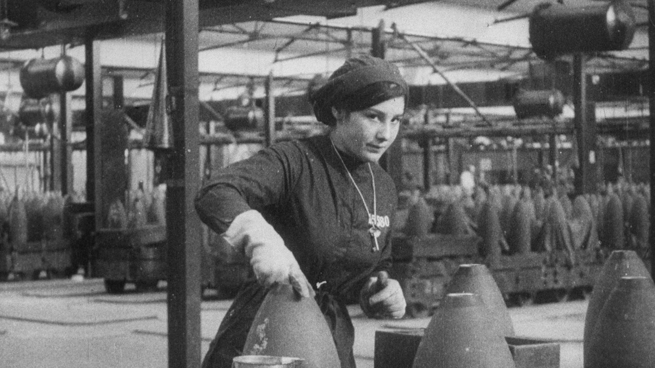 A Day In The Life Of A Munition Worker Mubi