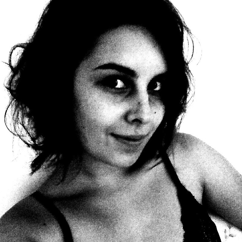 Thainá María's profile picture