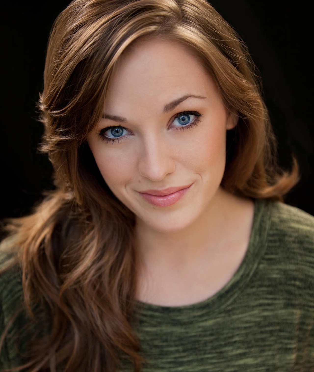 Photo of Laura Osnes