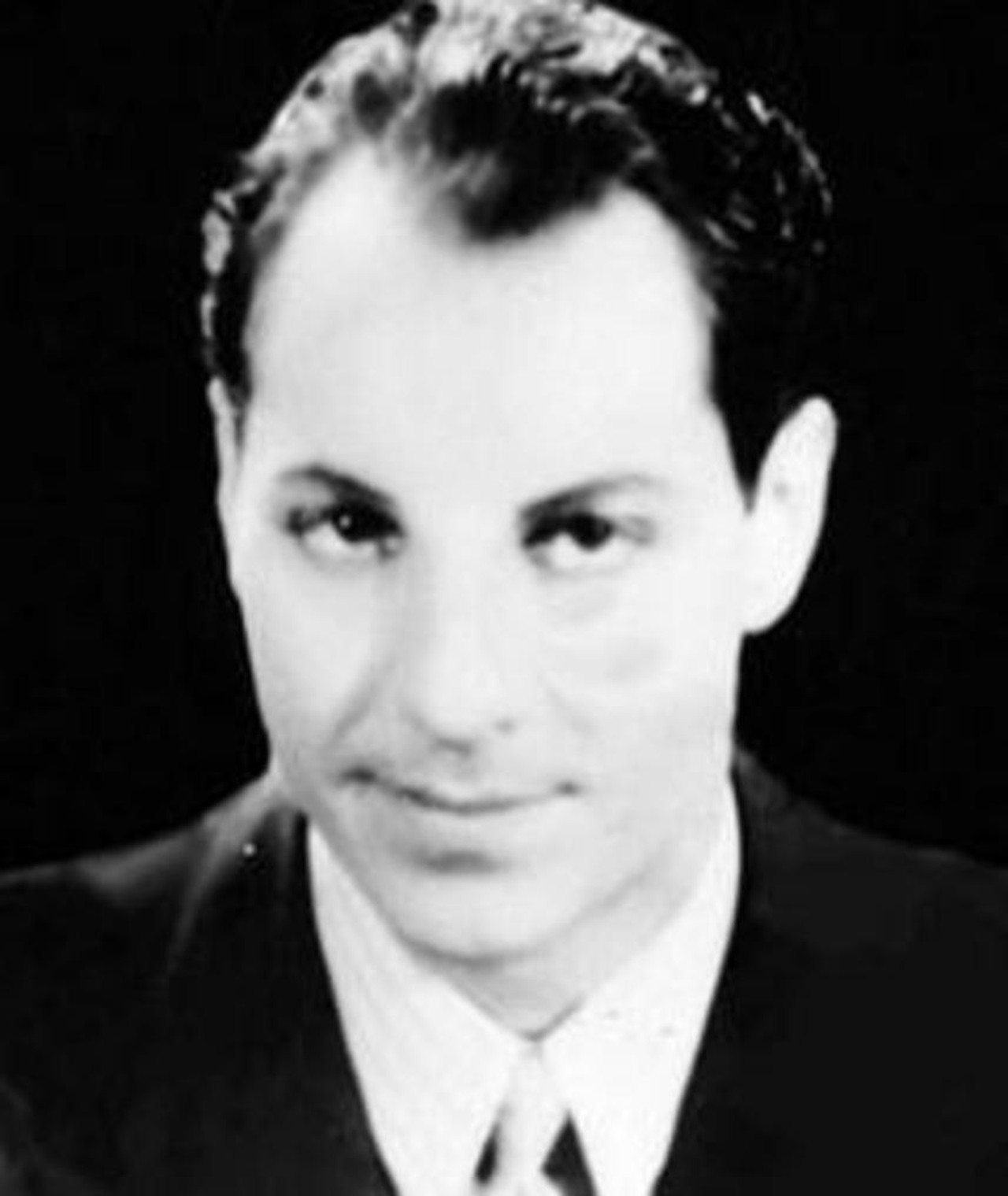 Photo of Zeppo Marx