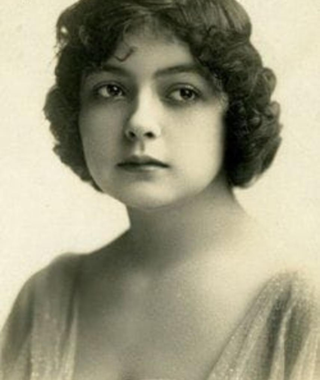 Photo of Winifred Bryson