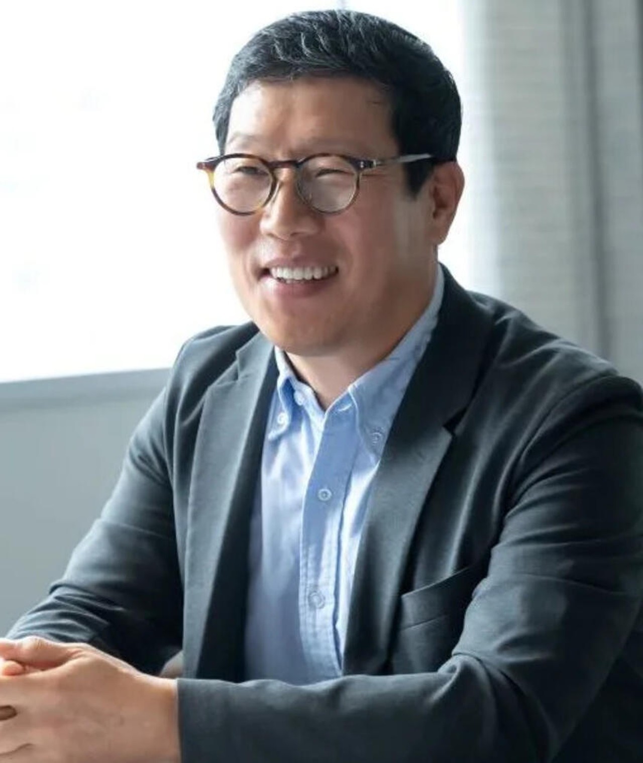 Photo of Kang Hosung