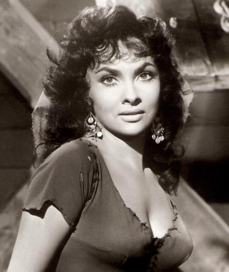 Gina Lollobrigida – Movies, Bio and Lists on MUBI