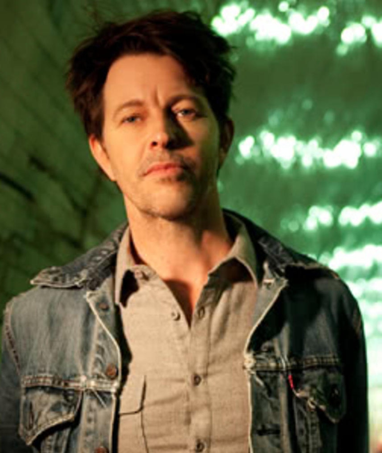 Photo of Bernard Fanning