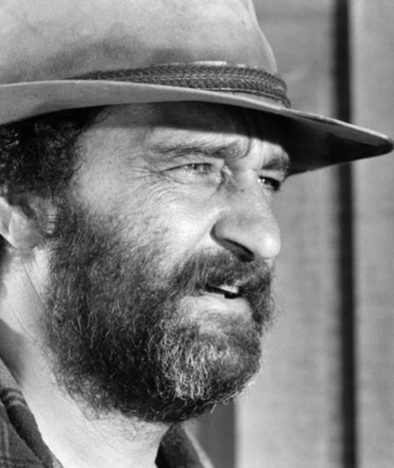 Photo of Victor French