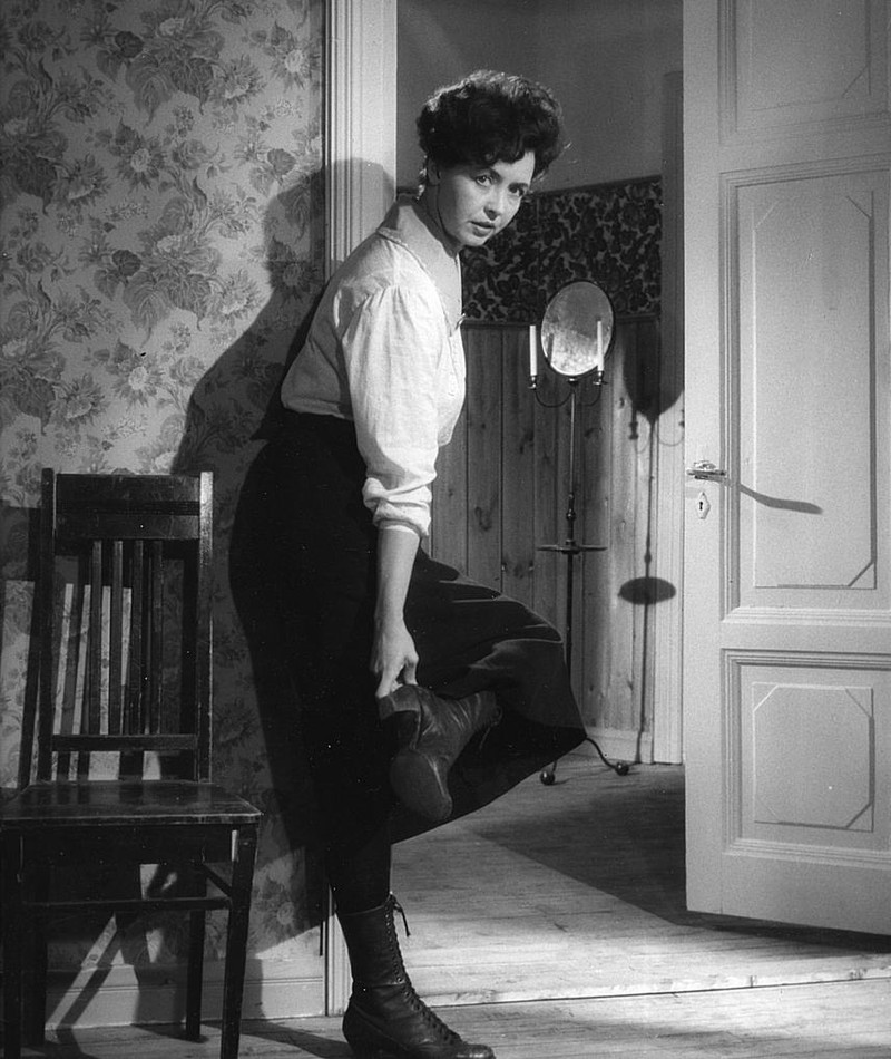 Aino Mantsas Movies, Bio and Lists on MUBI