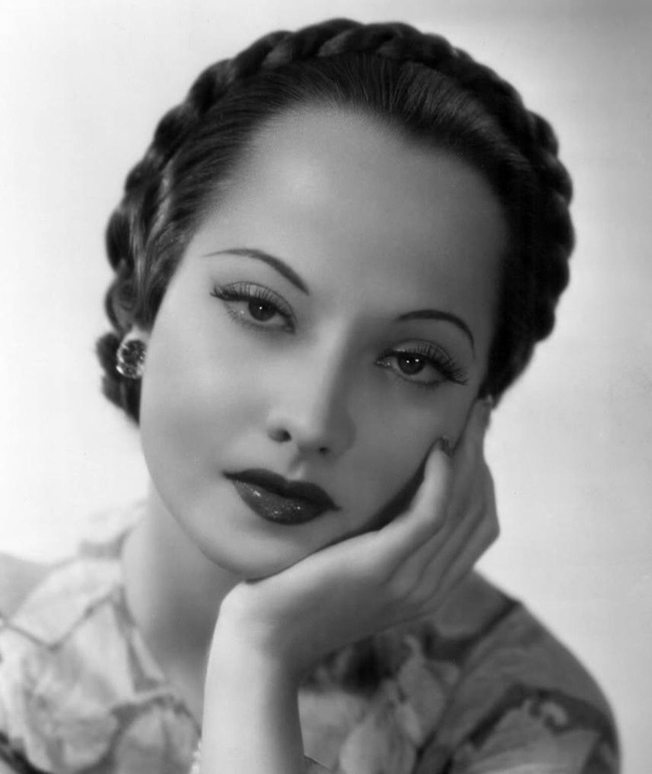 Photo of Merle Oberon