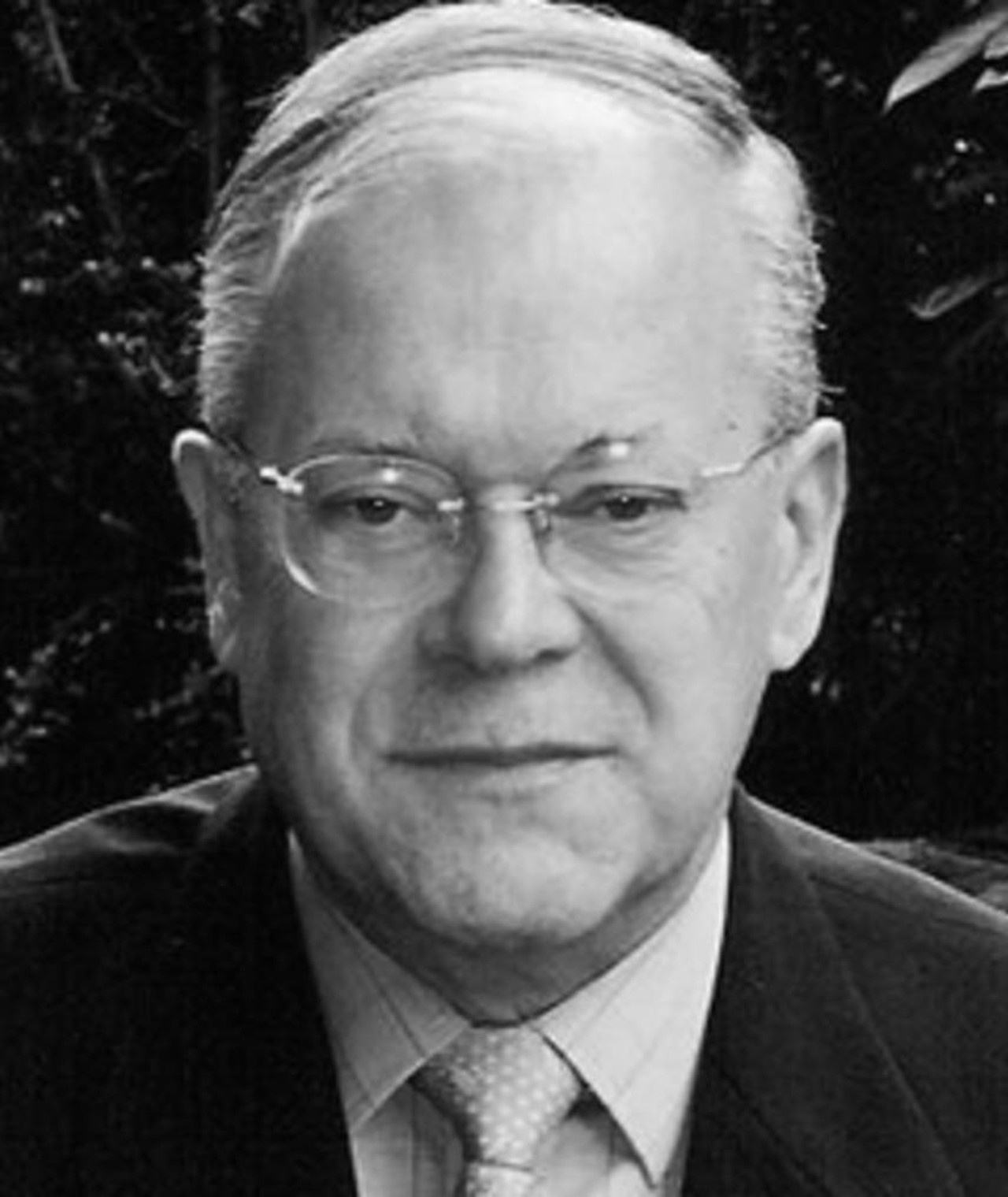 Photo of Humphrey Burton