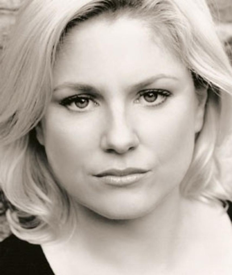 Photo of Helen Dallimore