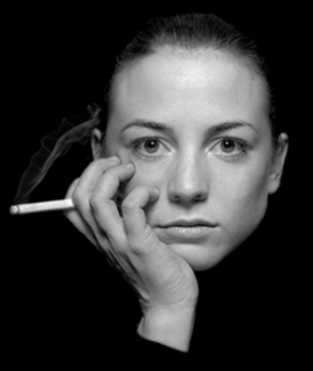 Photo of Leonor Watling