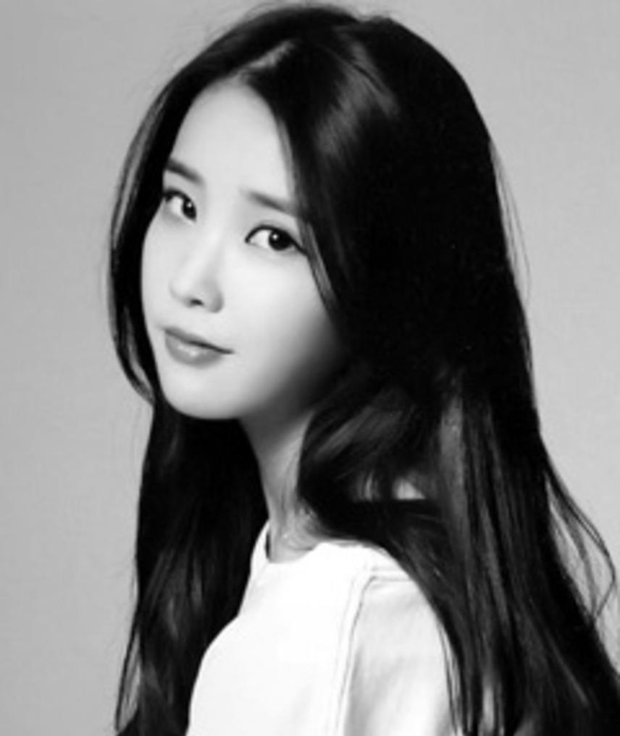 Photo of Lee Ji-eun (IU)