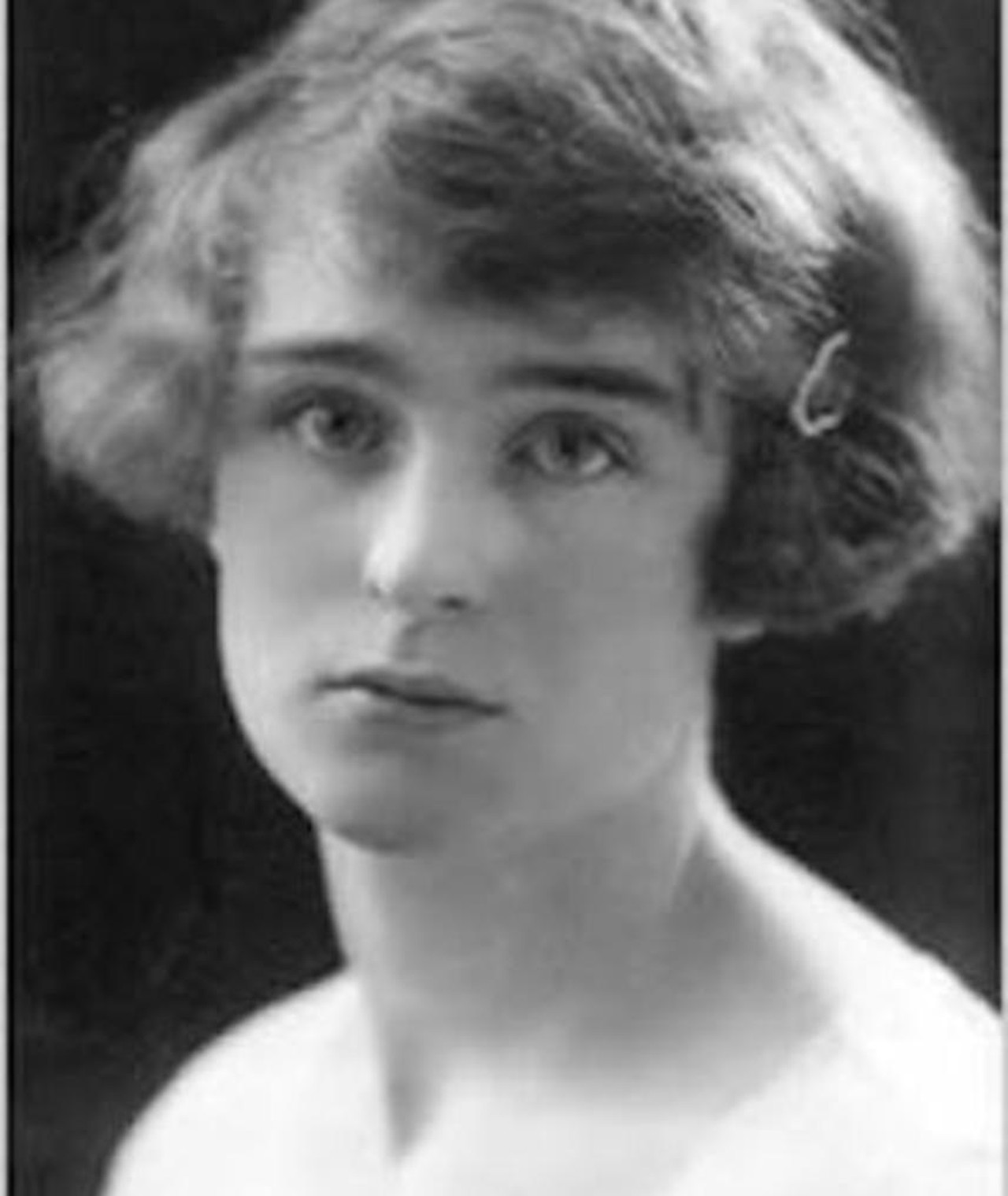 Photo of Winifred Watson