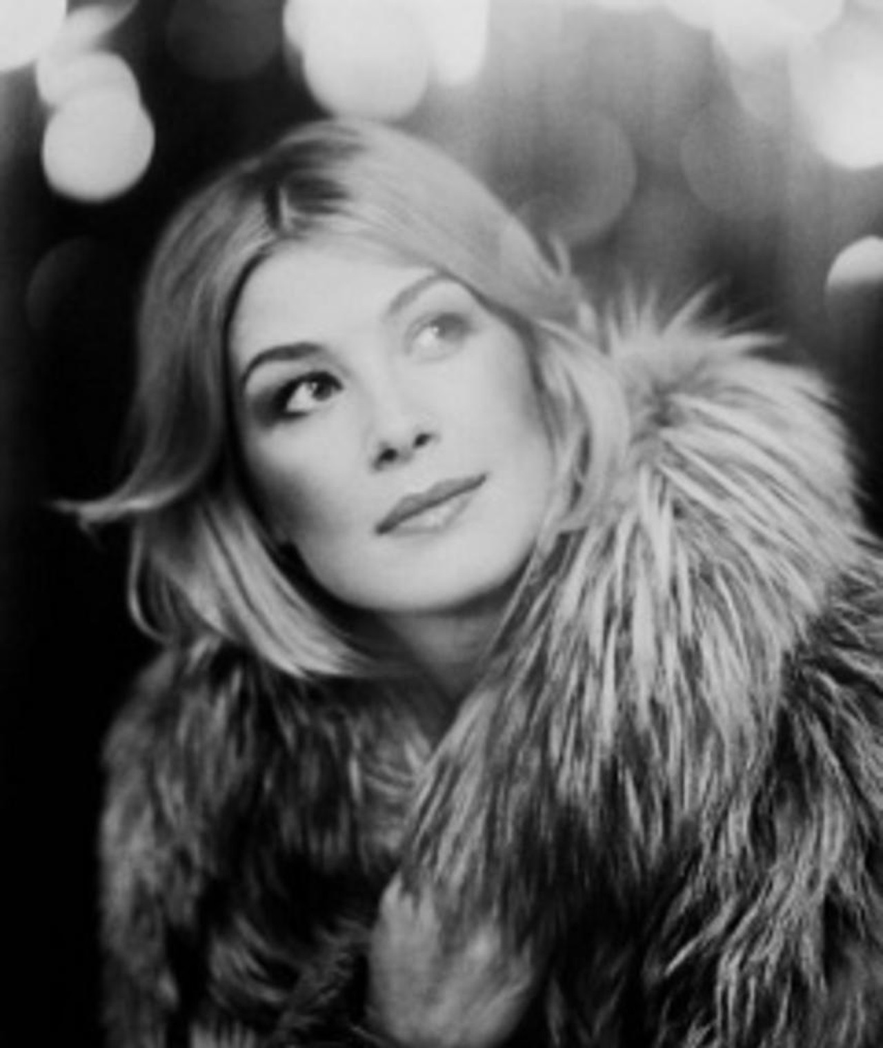Photo of Rosamund Pike