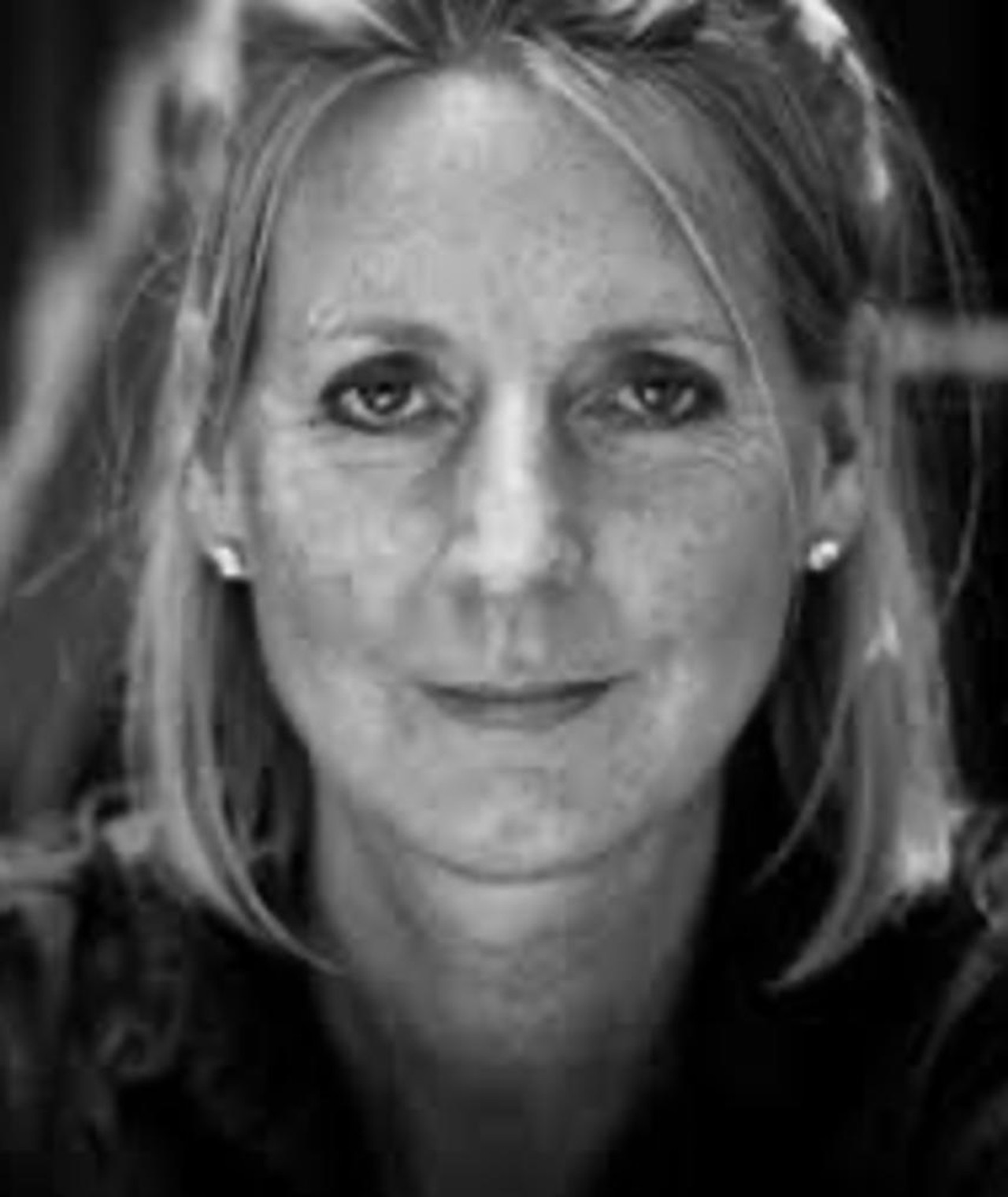 Photo of Suzanne Mackie