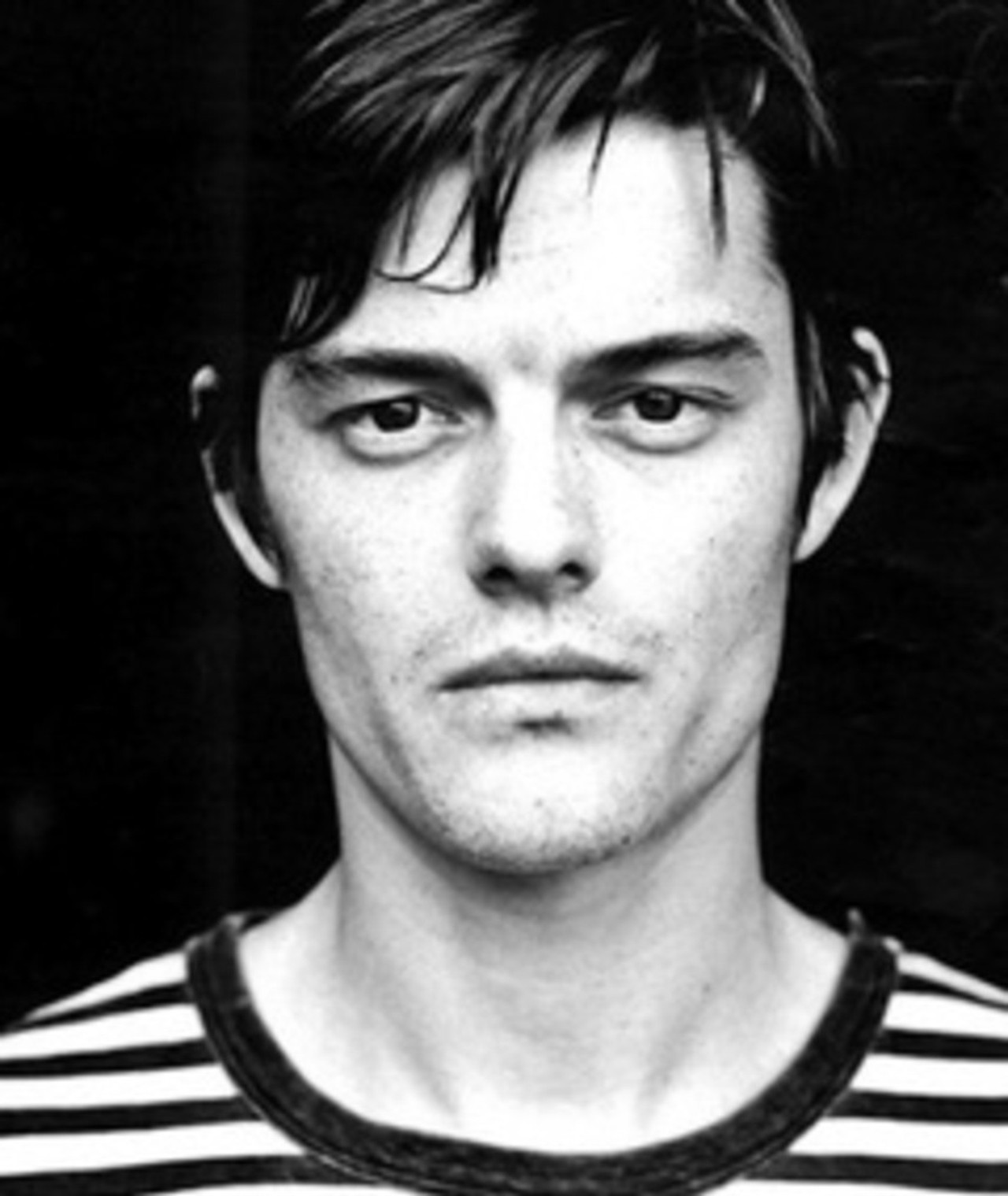 Photo of Sam Riley