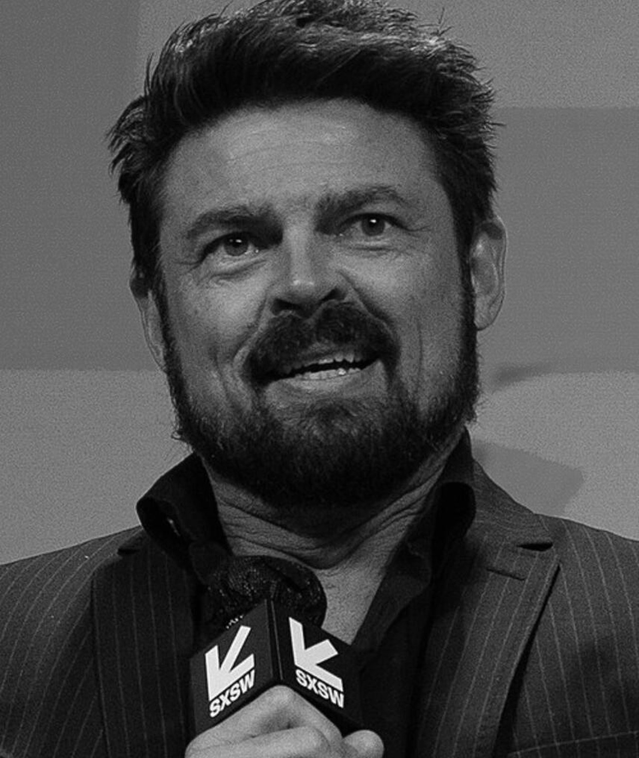 Photo of Karl Urban
