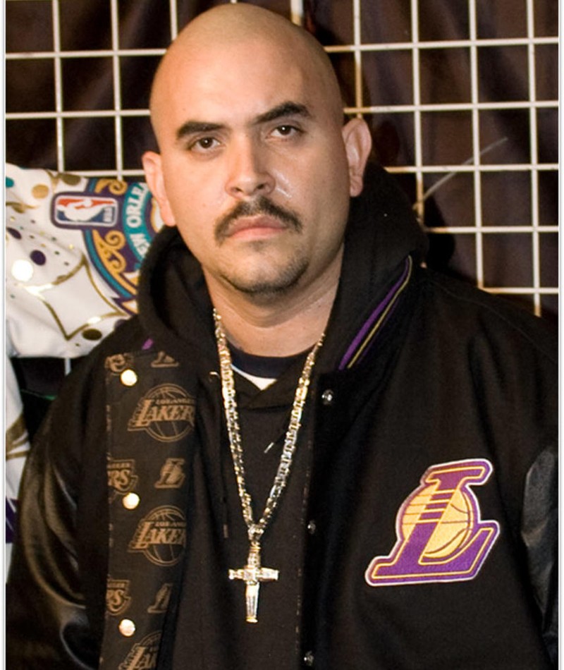 The 52-year old son of father (?) and mother(?) Noel Gugliemi in 2023 photo. Noel Gugliemi earned a  million dollar salary - leaving the net worth at  million in 2023