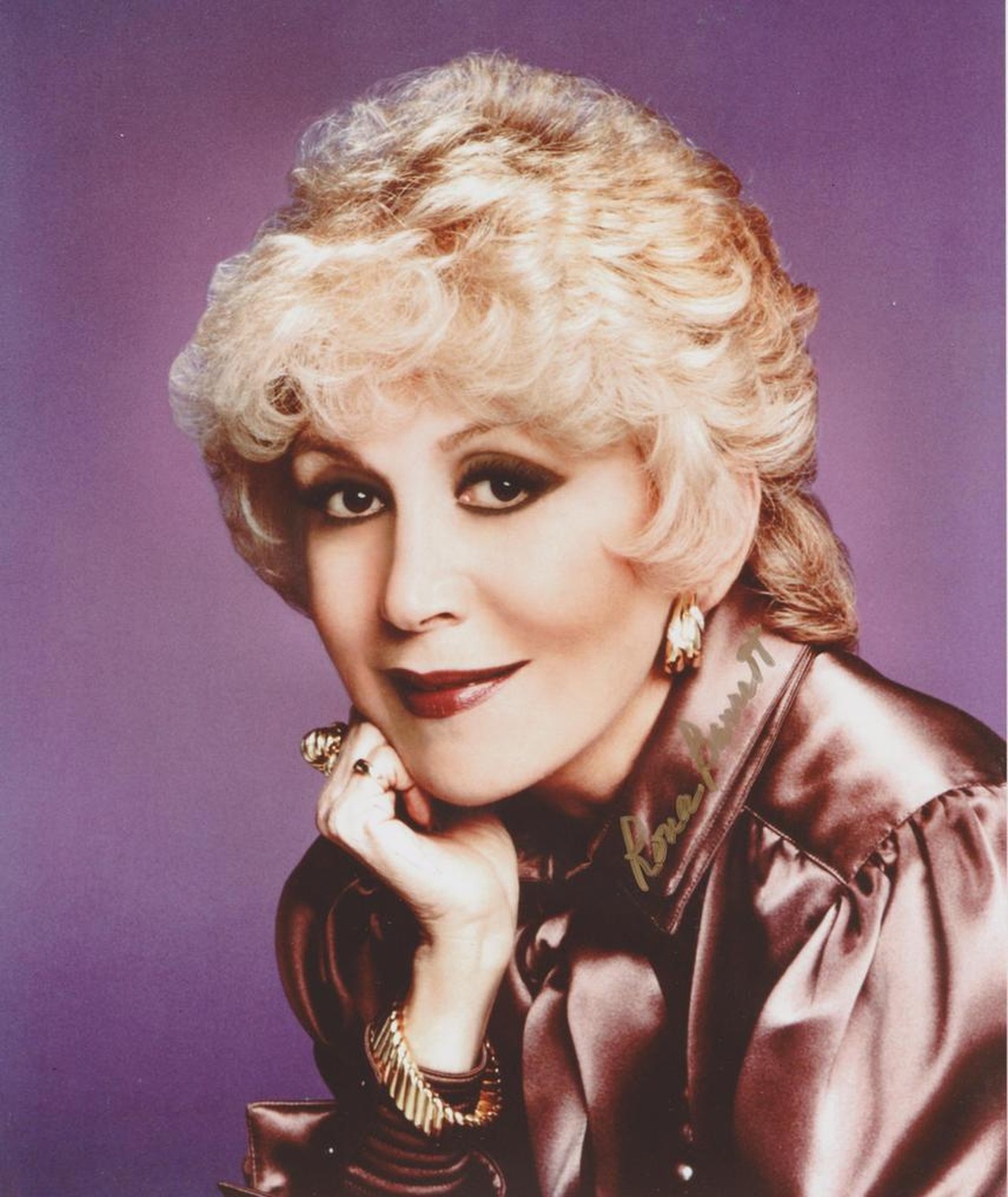 Photo of Rona Barrett