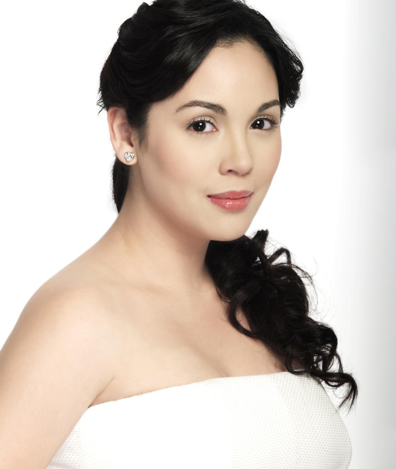 Photo of Claudine Barretto