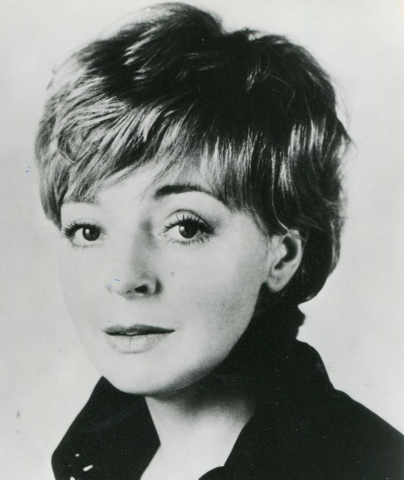 Photo of Barbara Leigh-Hunt