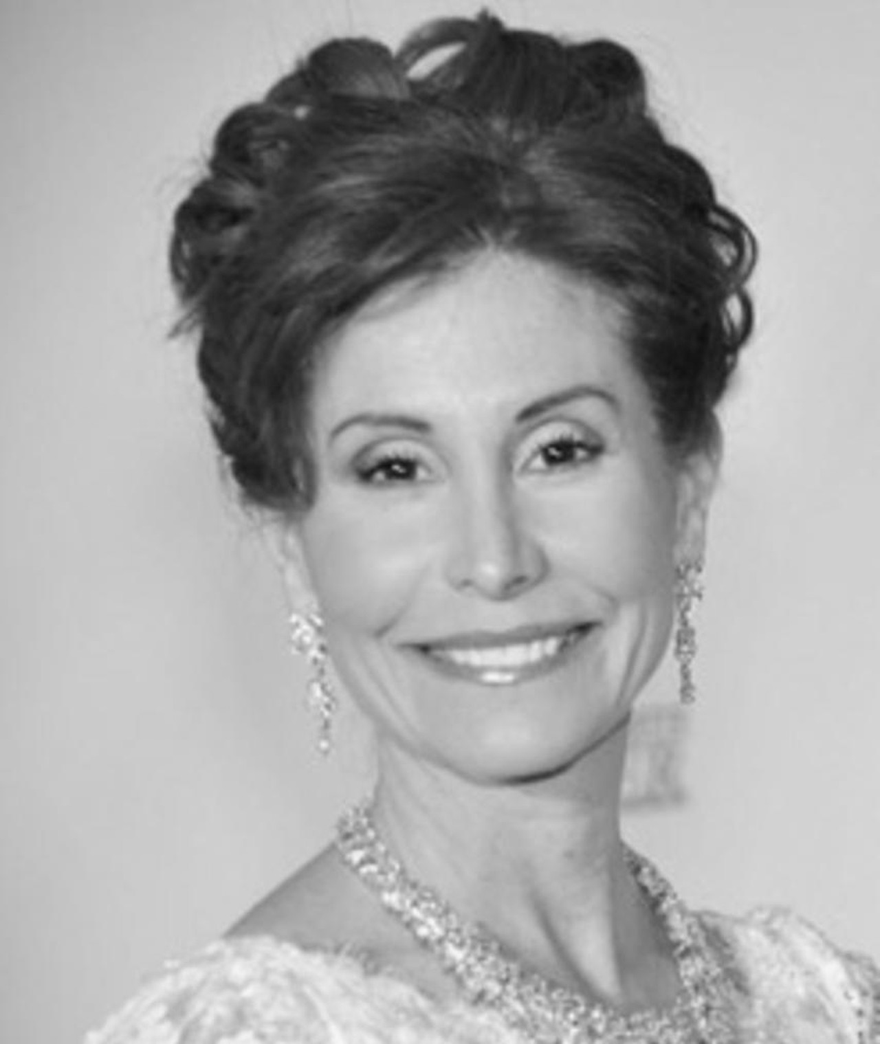 Photo of Suzanne DeLaurentiis