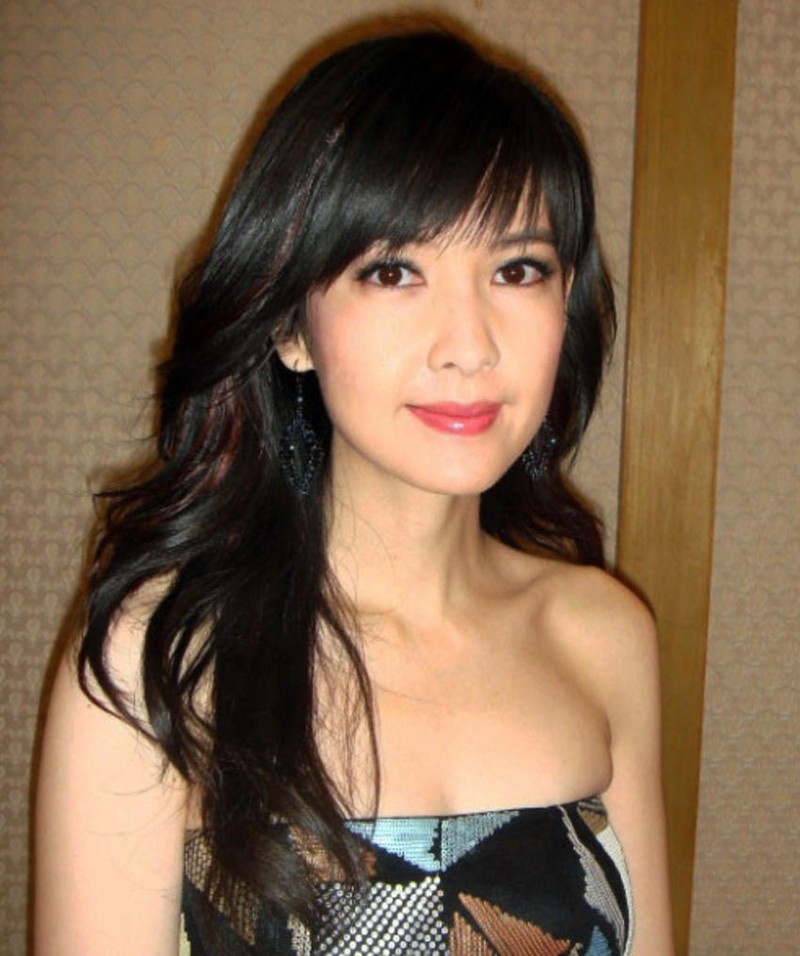 Photo of Vivian Chow