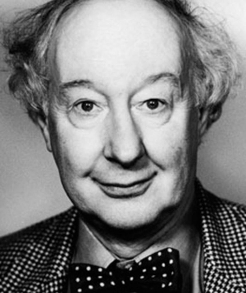 Jonathan Cecil Movies, Bio and Lists on MUBI