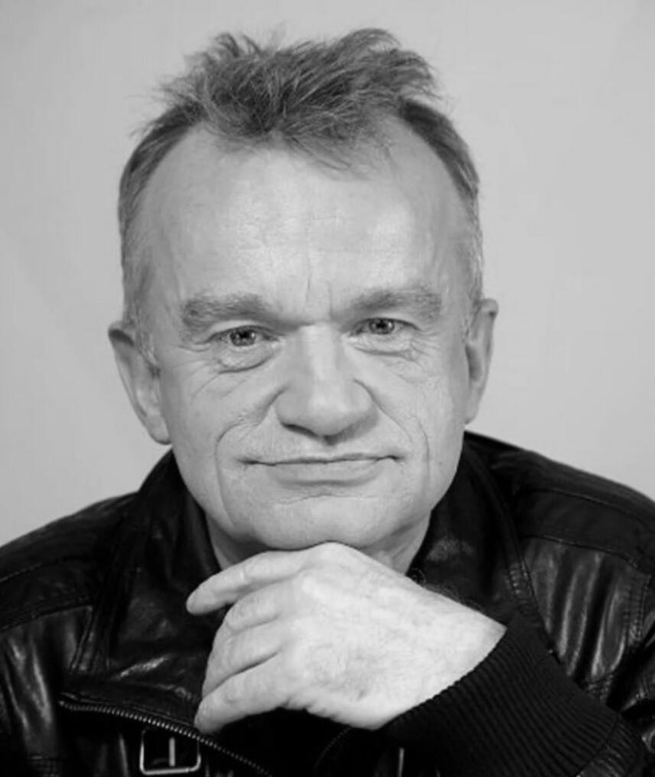 Photo of Dominique Pinon