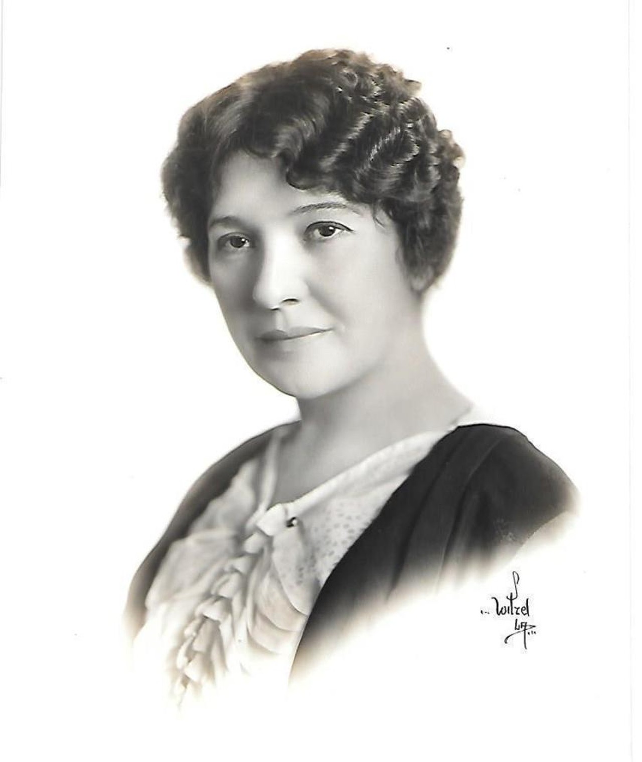 Photo of Anne Schaefer