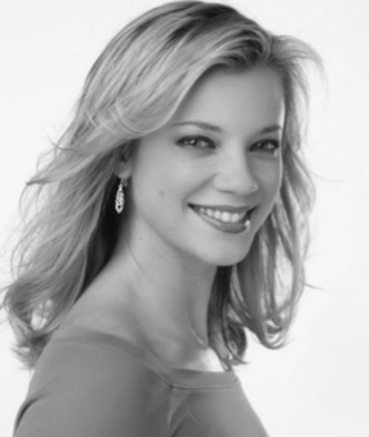 Photo of Amy Smart