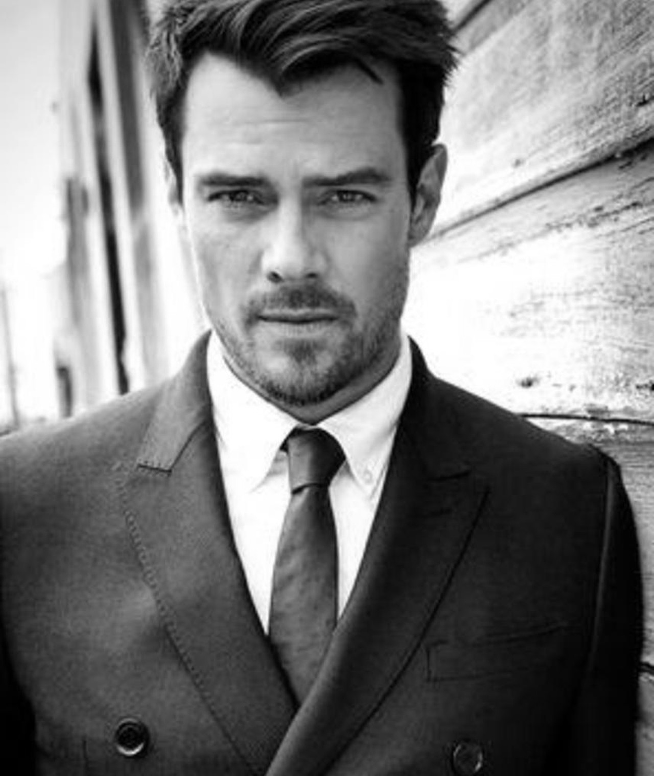 Photo of Josh Duhamel