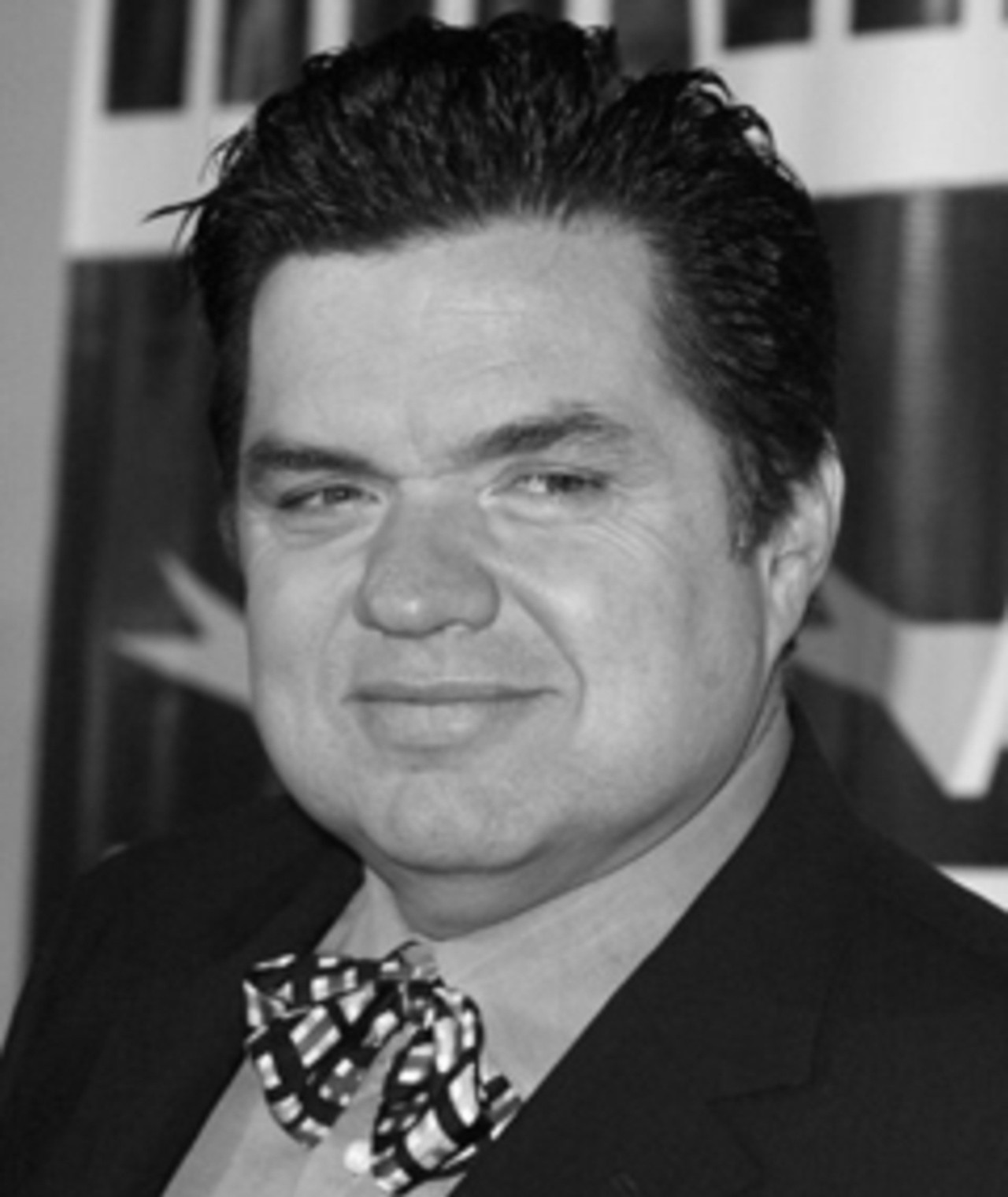 Photo of Oliver Platt