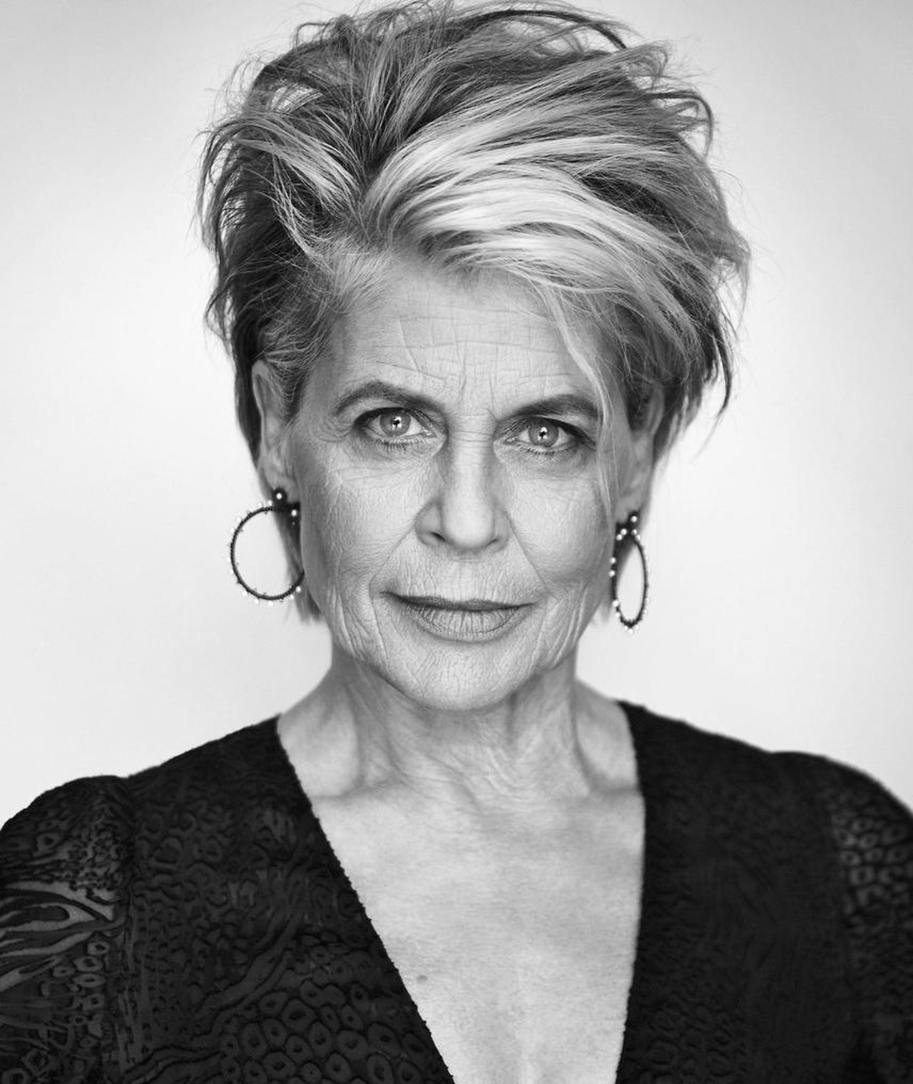 Photo of Linda Hamilton