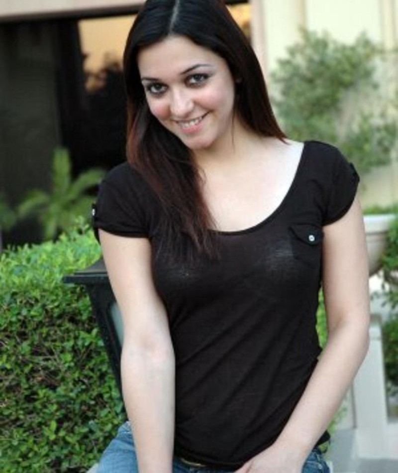 Naheed Cy Nauheed Cyrusi – Movies, Bio and Lists on MUBI
