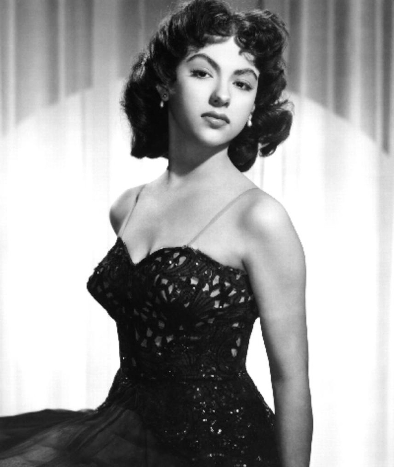 Photo of Rita Moreno