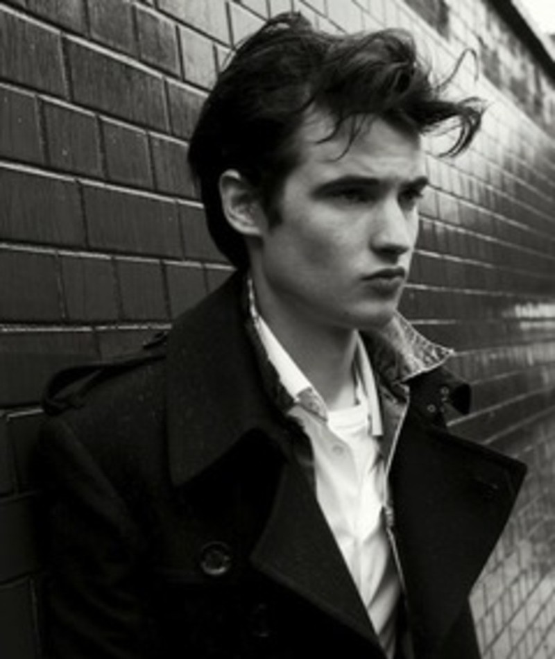 Tom Sturridge fotoğrafı