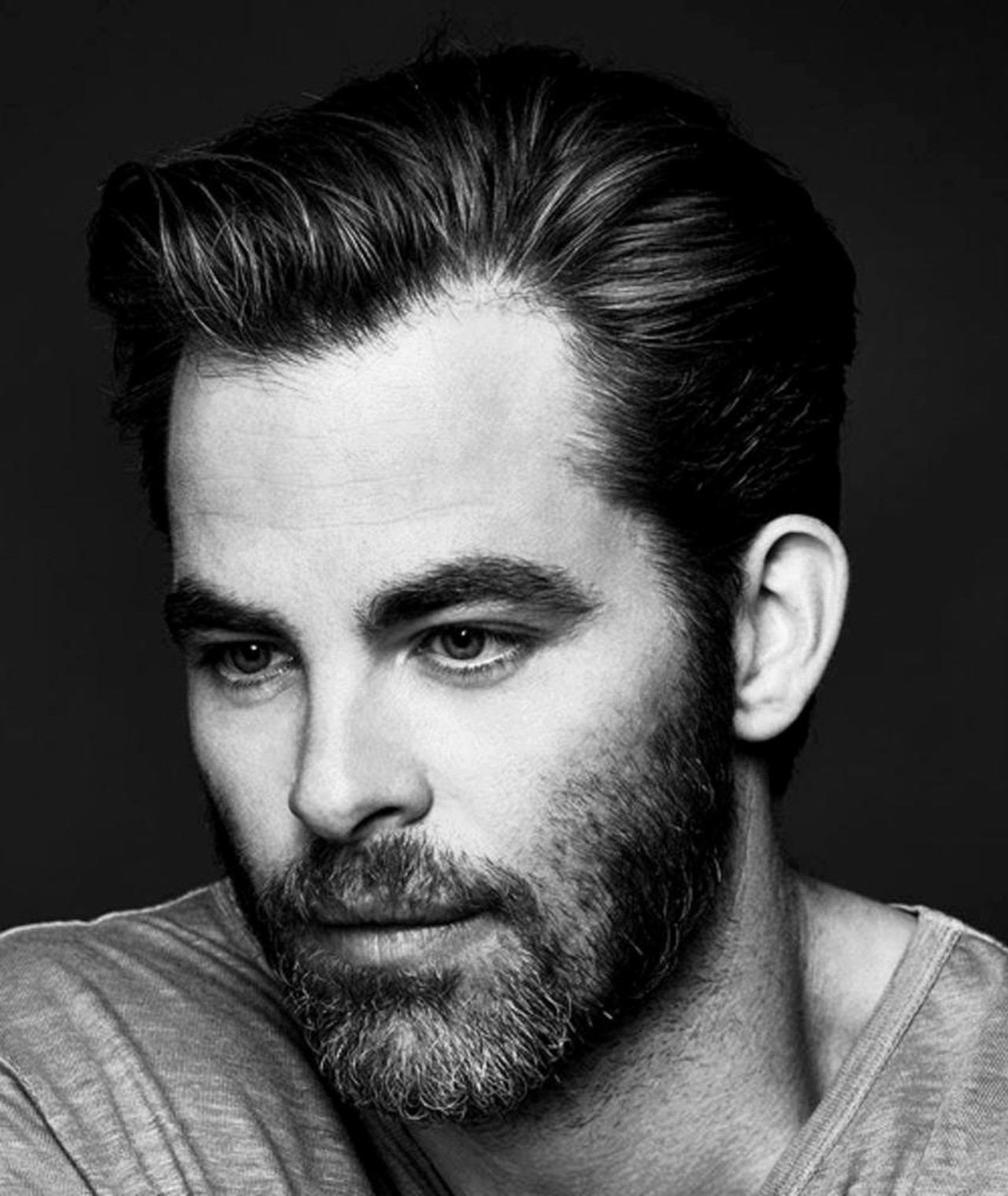Photo of Chris Pine