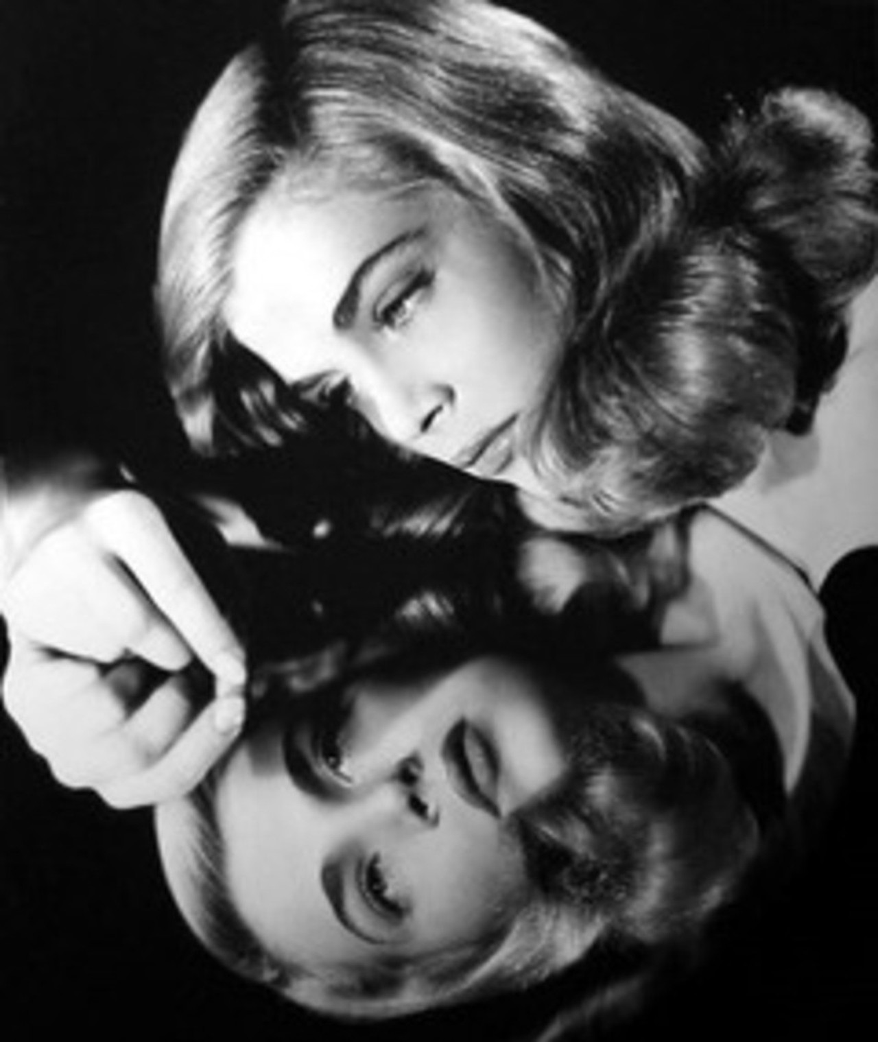 Photo of Lizabeth Scott