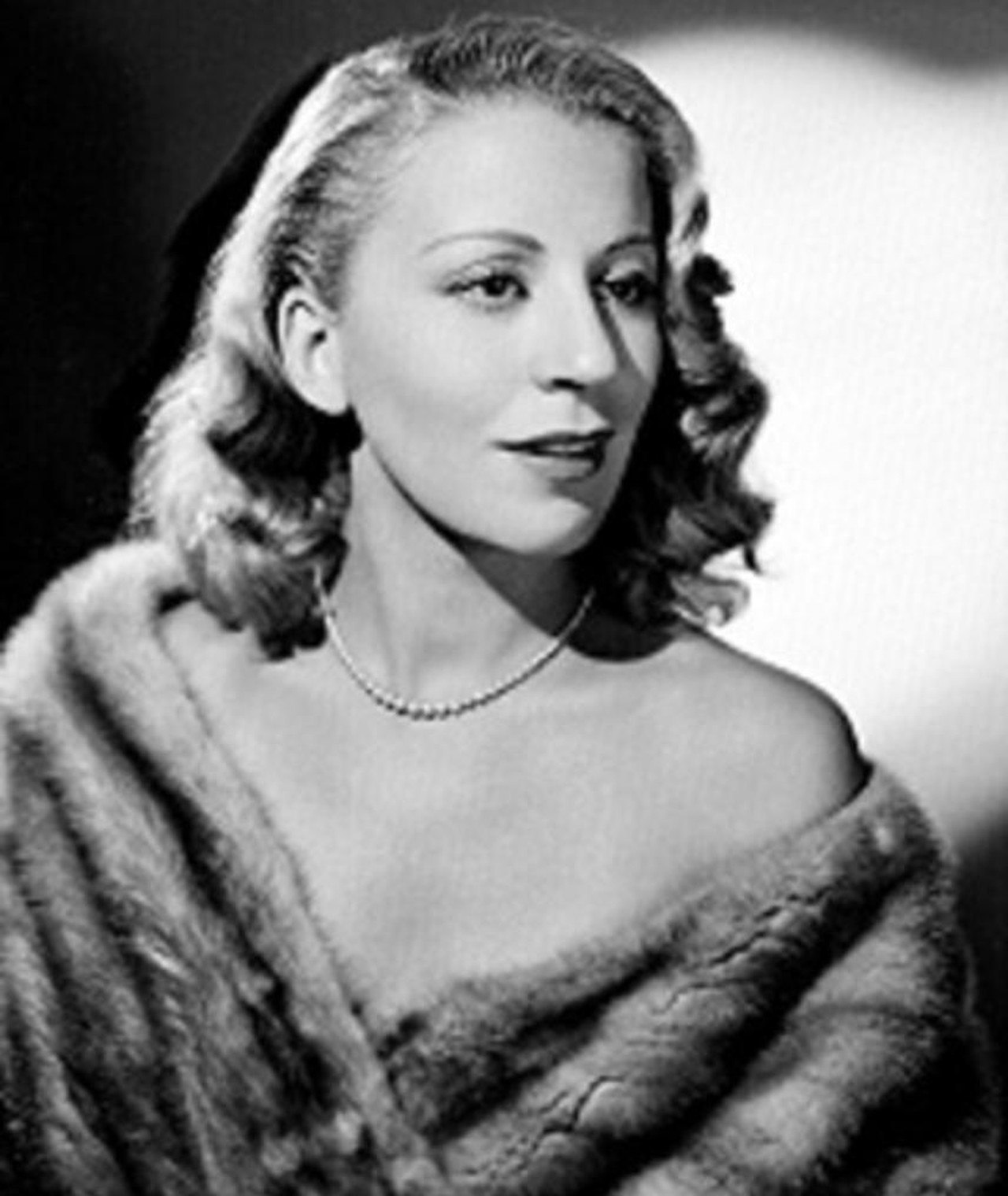 Photo of Mona Gildes
