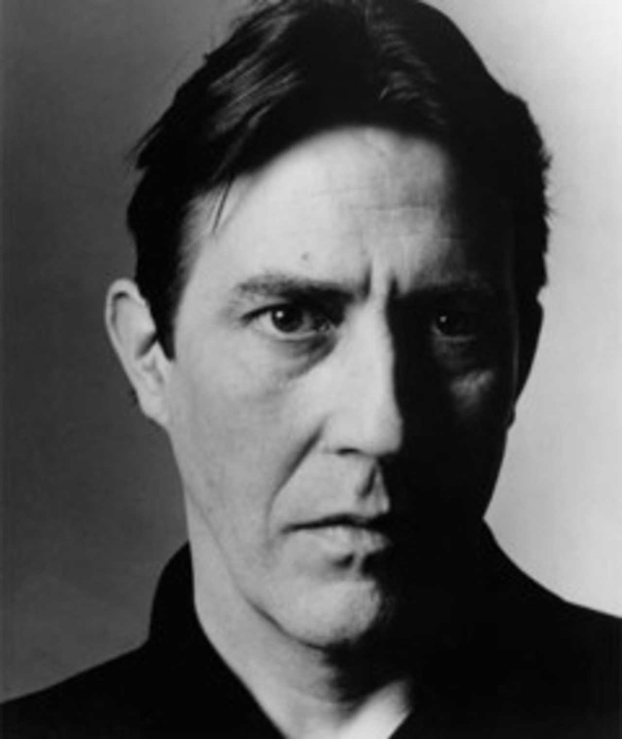 Photo of Ciarán Hinds
