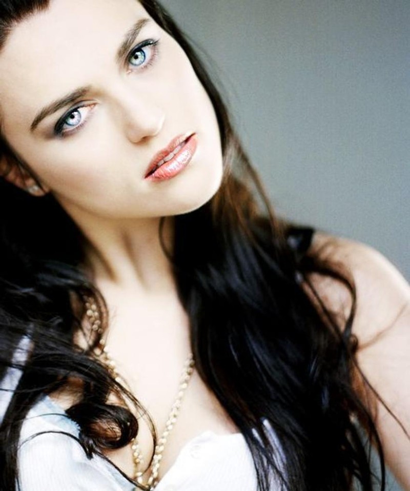 Photo de Katie McGrath