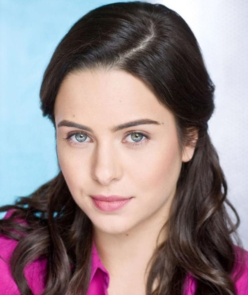 Photo of Holly Deveaux