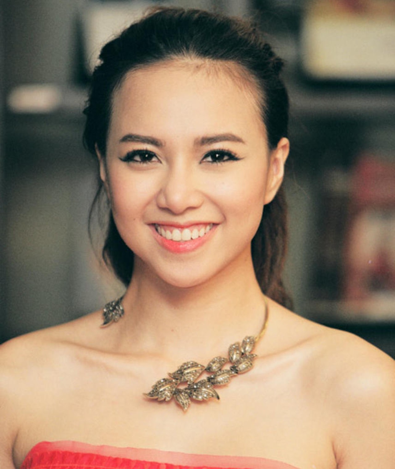 Đinh Ngọc Diệp – Movies, Bio and Lists on MUBI