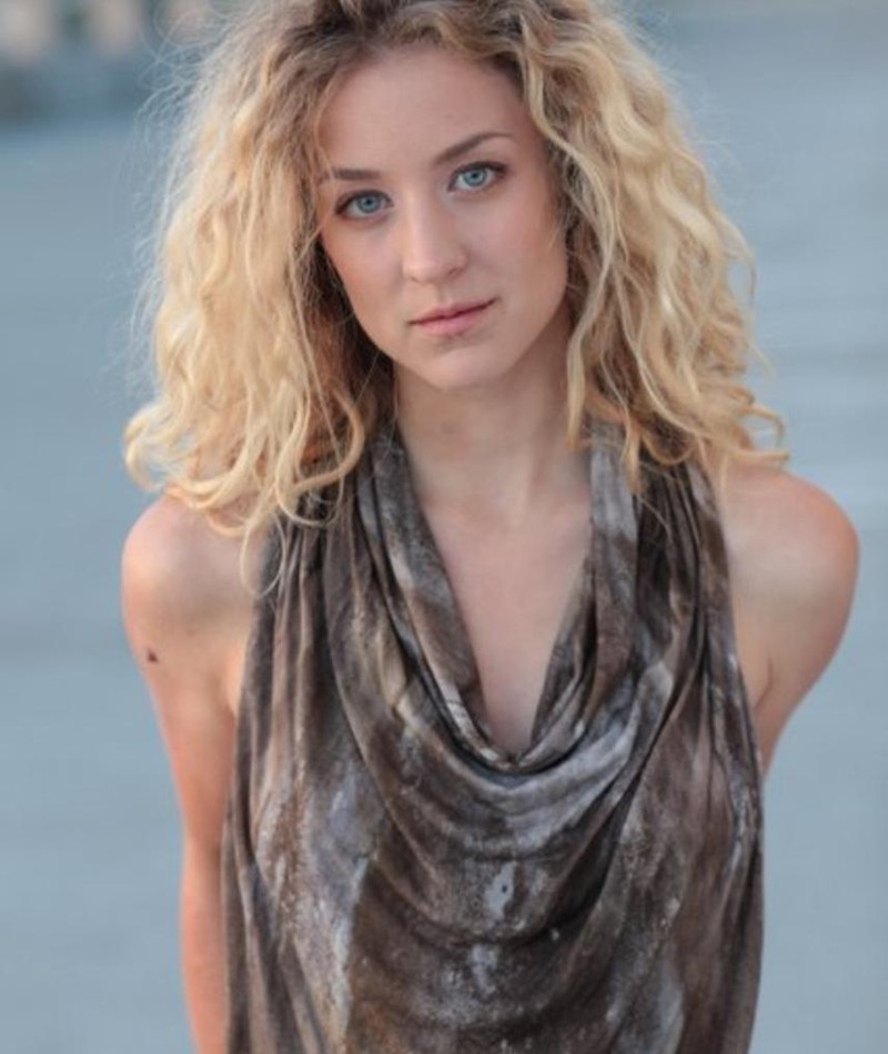 Hallee Hirsh Movies, Bio and Lists on MUBI