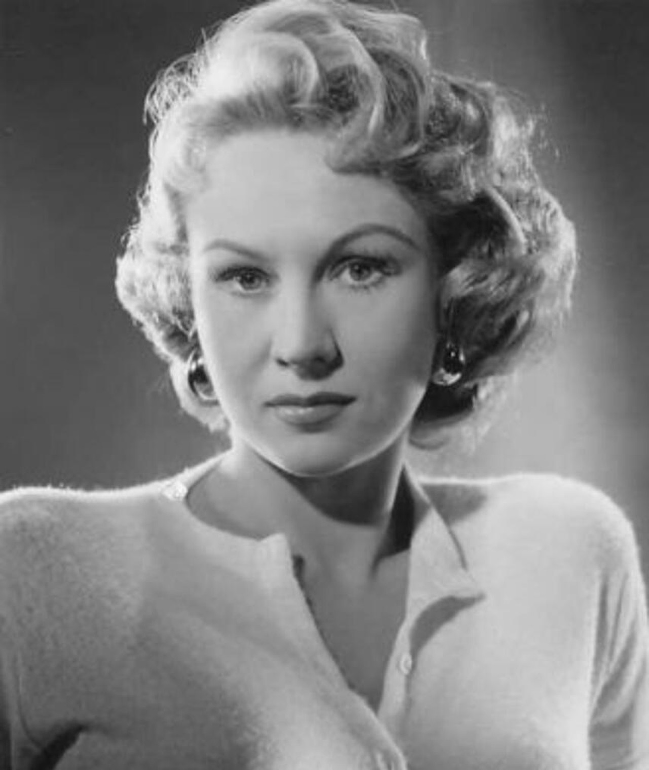 Photo of Virginia Mayo
