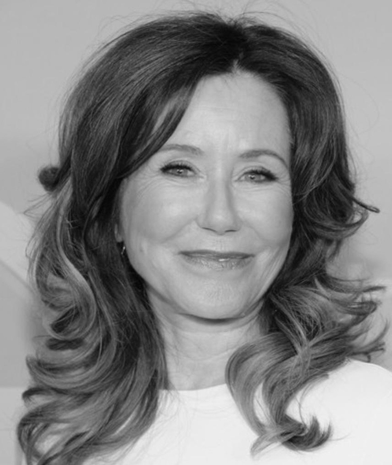 Photo of Mary McDonnell