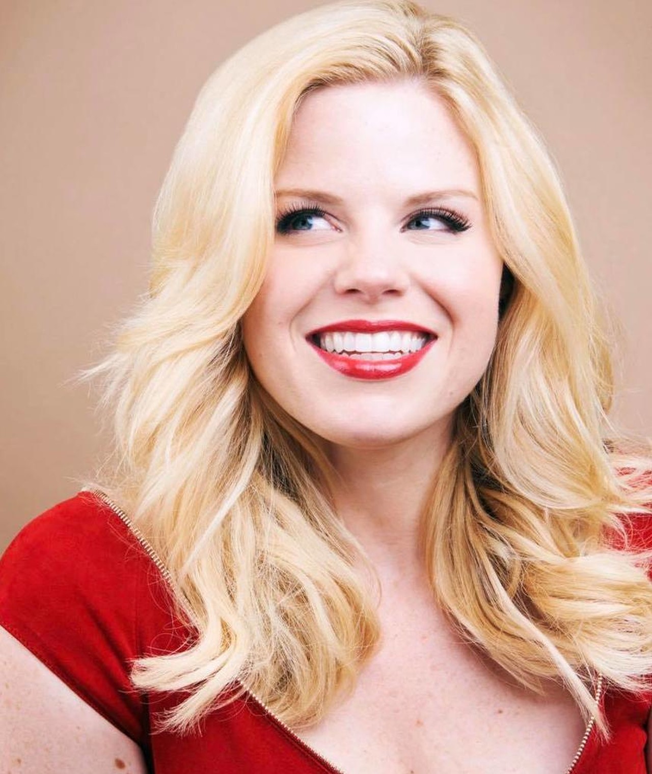 Photo of Megan Hilty