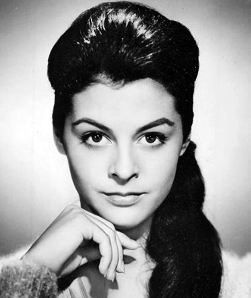 Brenda Benet's Instagram, Twitter & Facebook on IDCrawl