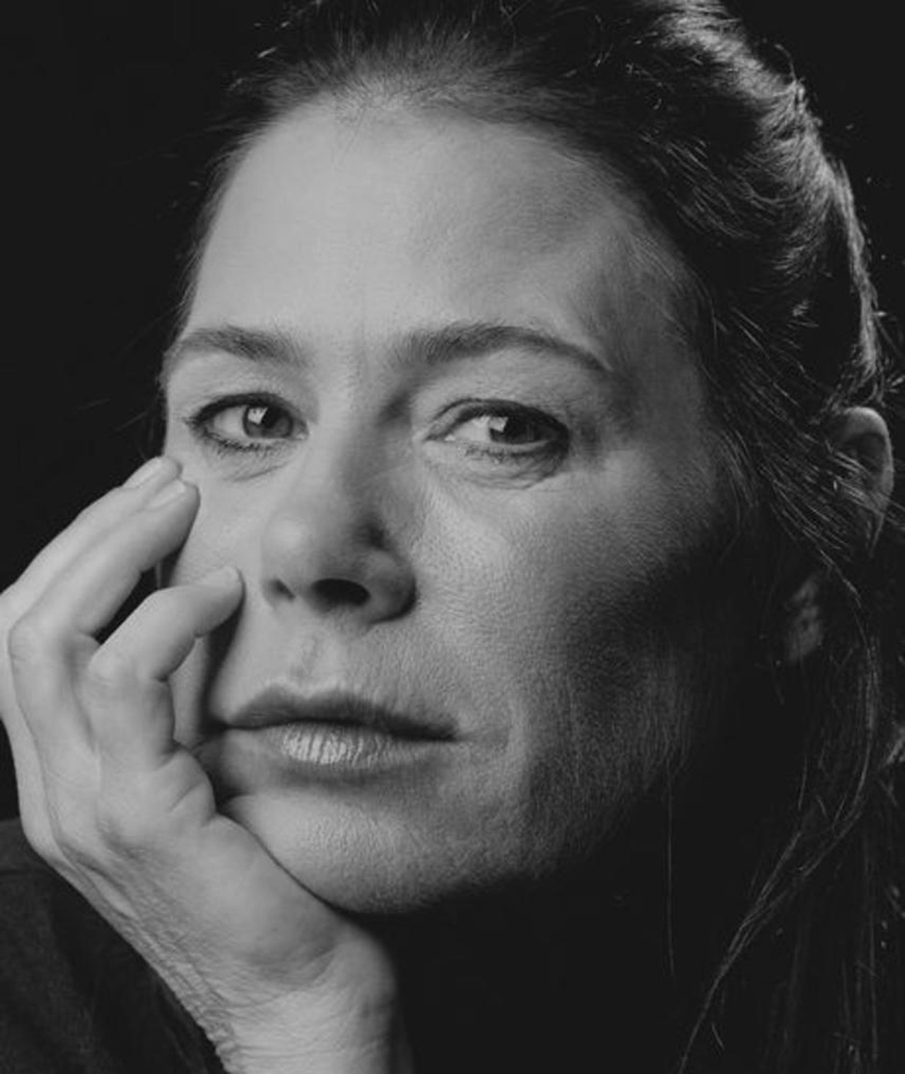 Photo of Maura Tierney